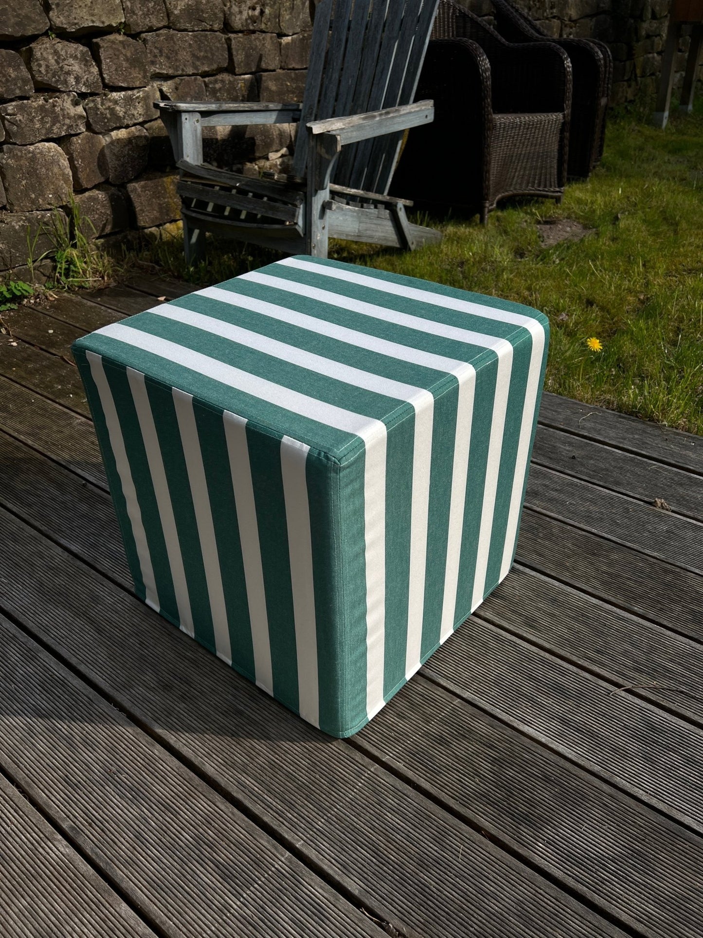 OUTDOOR SITZ HOCKER GRÜNHocker